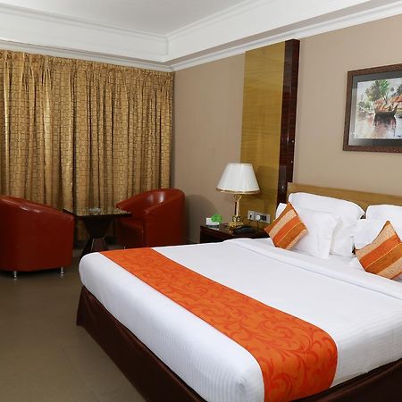Hotel Bonanza Alappuzha Exterior photo