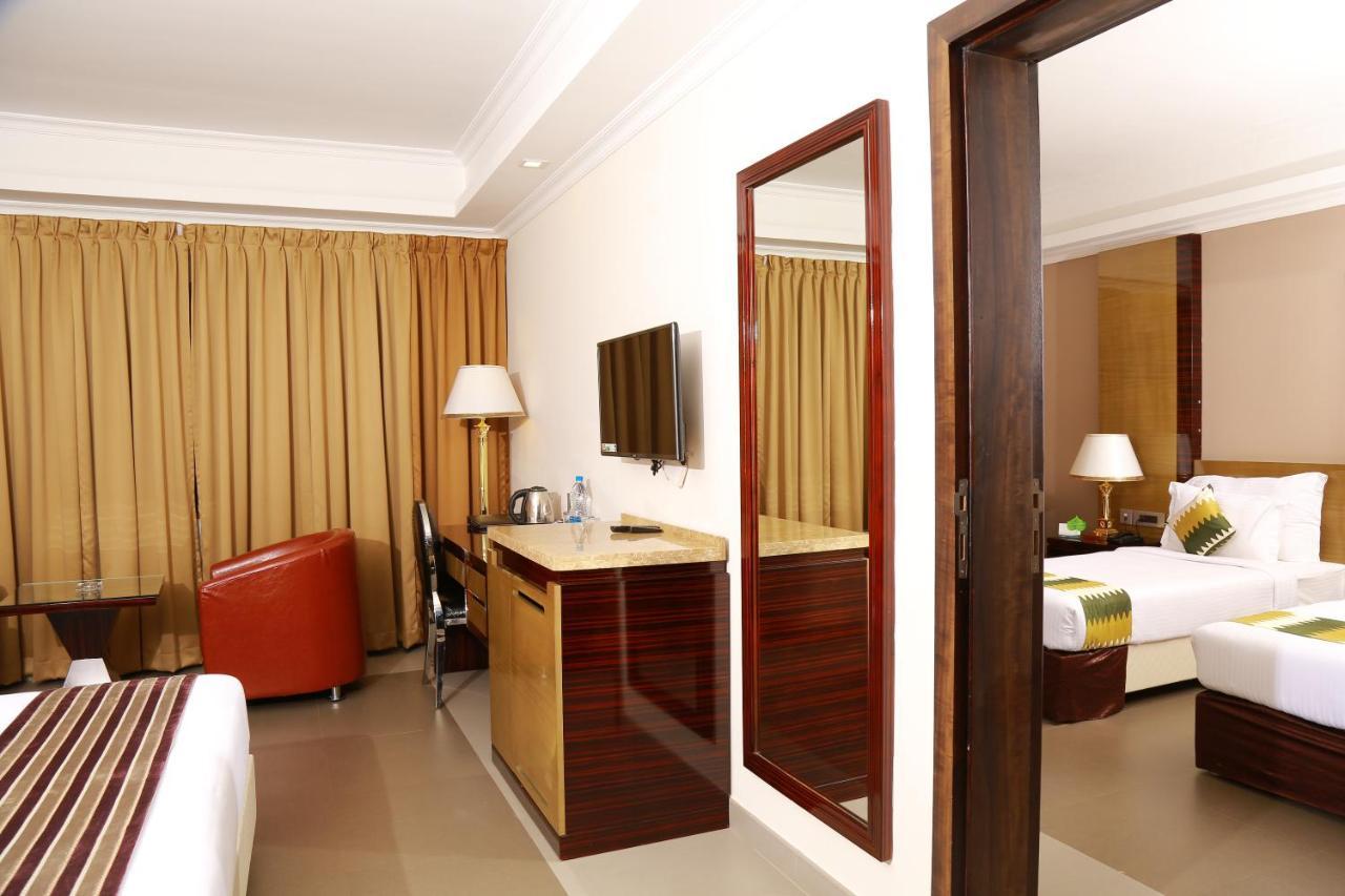 Hotel Bonanza Alappuzha Exterior photo