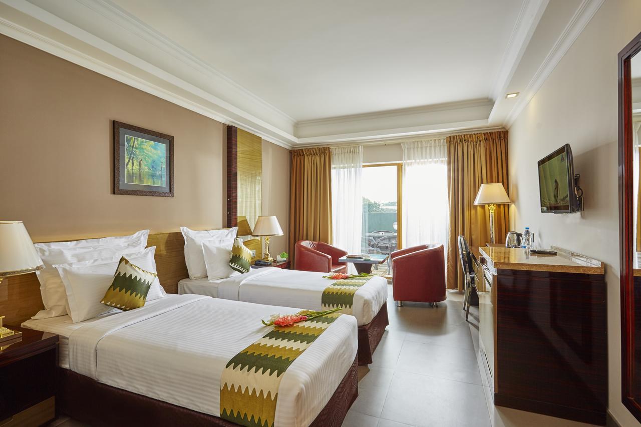 Hotel Bonanza Alappuzha Exterior photo