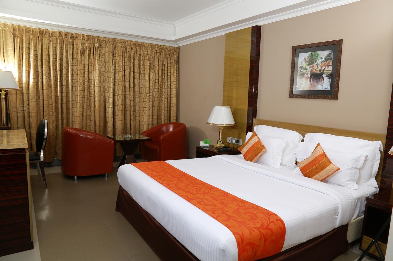 Hotel Bonanza Alappuzha Exterior photo