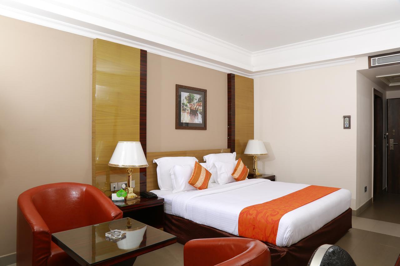 Hotel Bonanza Alappuzha Exterior photo